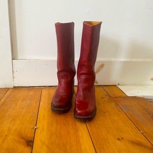 Frye Campus Boots, Classics, Red Women’s Size 9